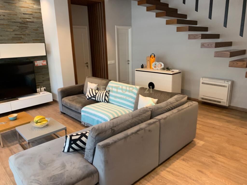NEAR AMERICAN EMBASSY, VILLA FOR SALE