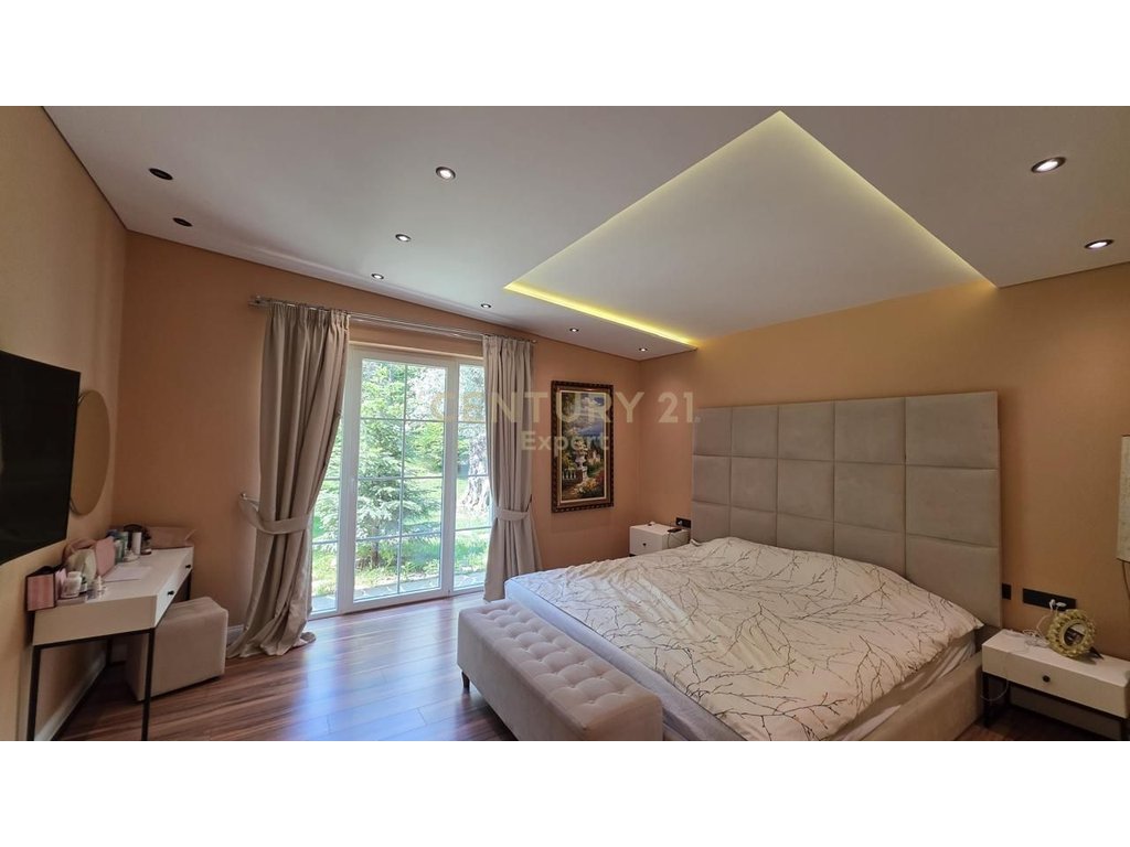 INDIVIDUAL VILLA FOR SALE ON THE OUTskirts of TIRANA, DOBRES!!