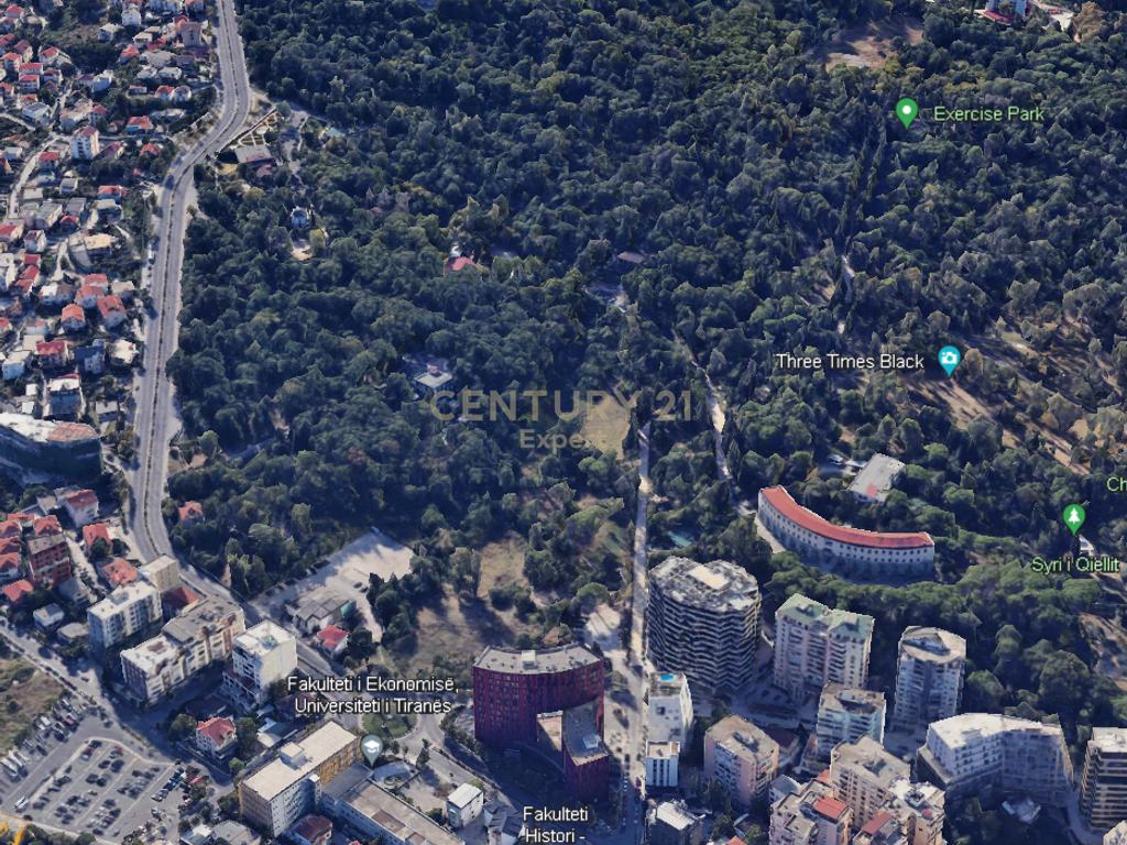 LAND FOR SALE NEAR ARTIFICIAL LAKE PARK, ELBASAN STREET!