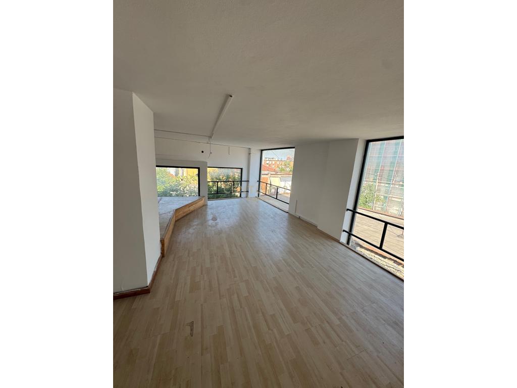 COMMERCIAL SPACE FOR SALE
