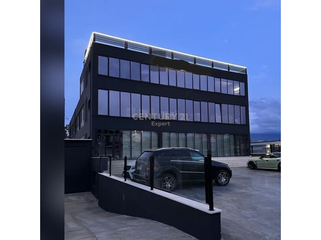 Business property for rent on the main road, near Top Channel
