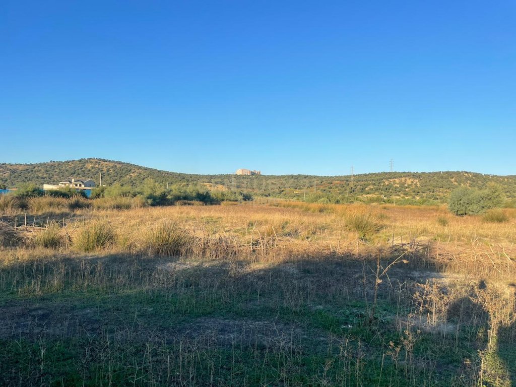 LAND PLOT IN THE INDUSTRIAL ZONE, VLORE PERIPHERY !!