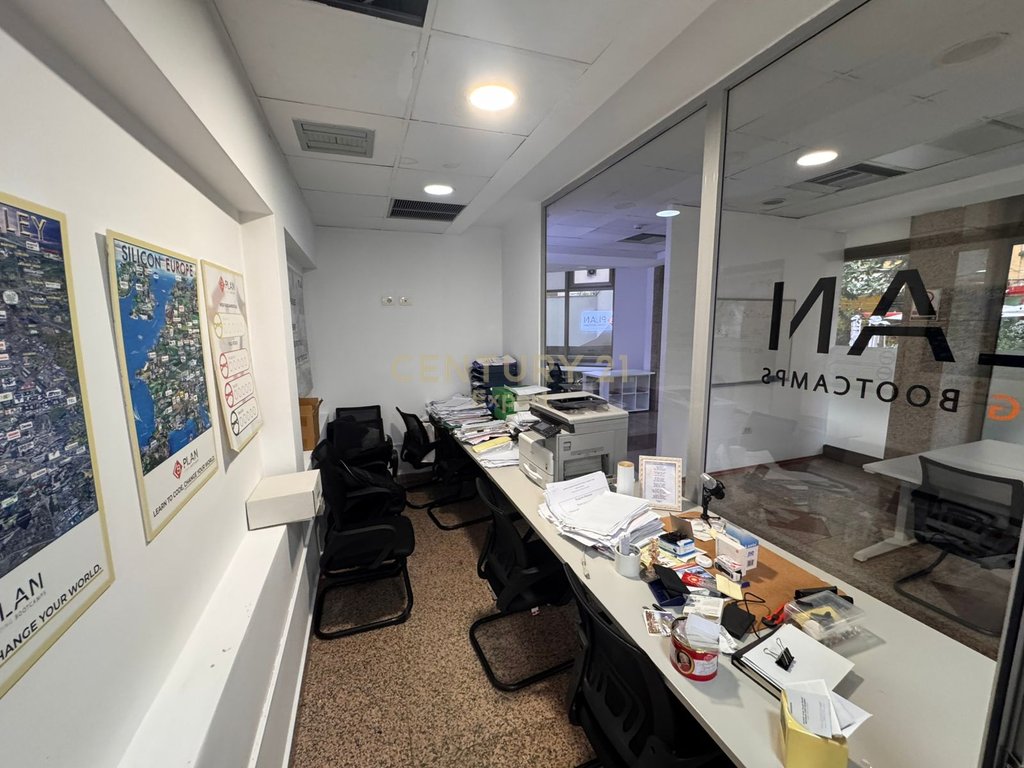 COMMERCIAL SPACE FLOOR 0 FOR RENT AT WILSON SQUARE !!!