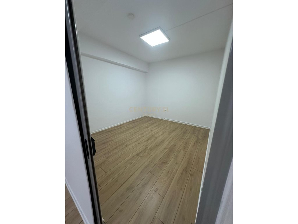 COMMERCIAL SPACE FOR SALE AT 21 DHJETORI!