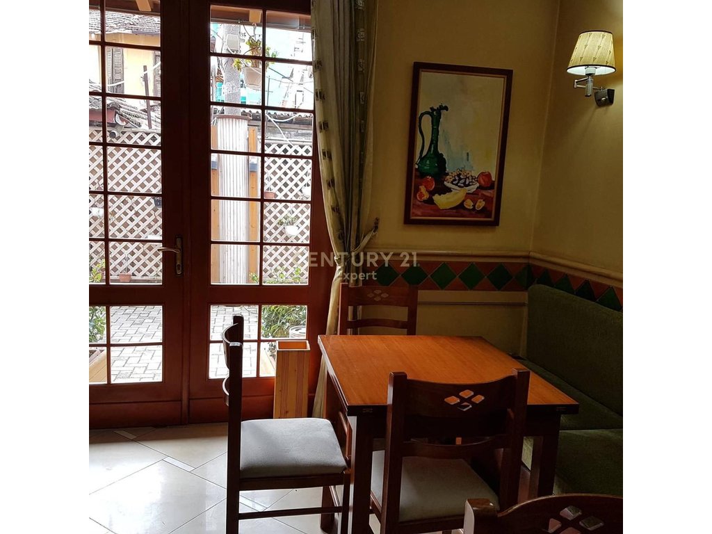 COMMERCIAL SPACE FOR RENT ON KAVAJES STREET!