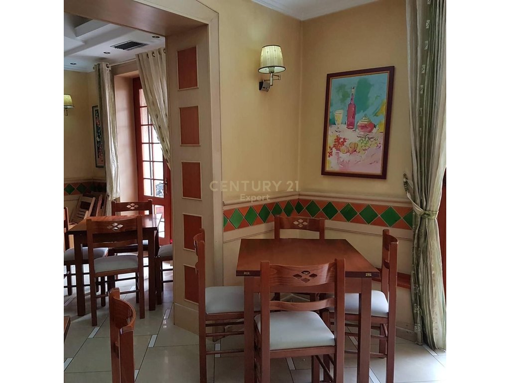 COMMERCIAL SPACE FOR RENT ON KAVAJES STREET!