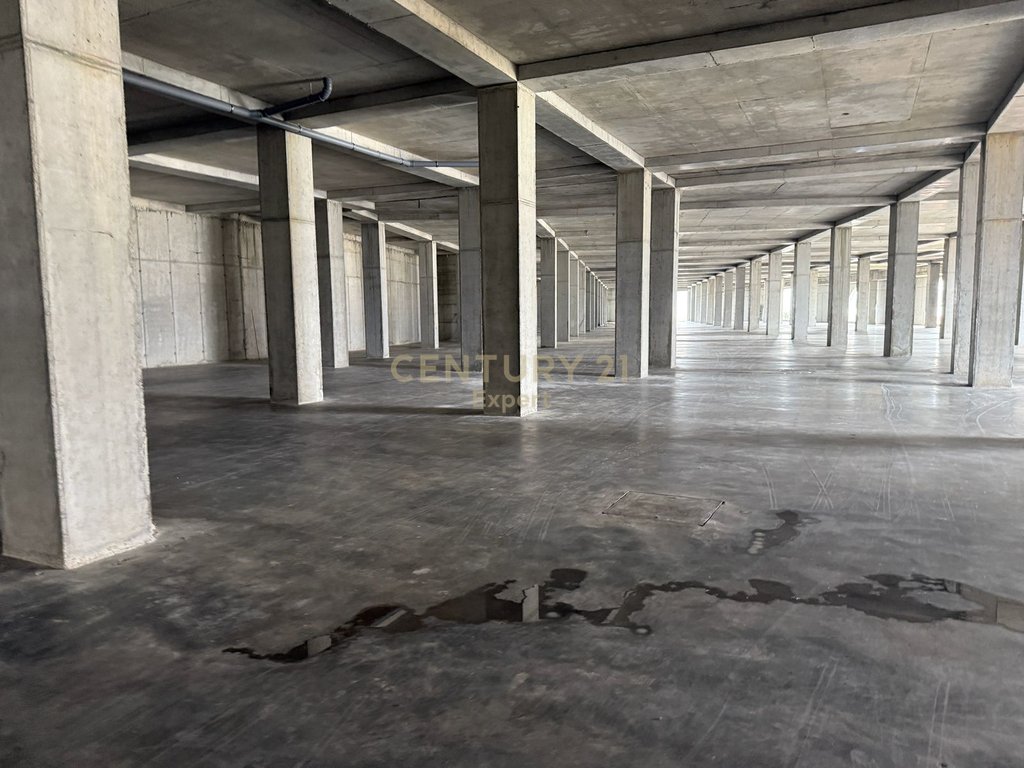 MULTIFUNCTIONAL AMBIENT FOR RENT NEAR PRESTIGE HOME, CITY PARK !!
