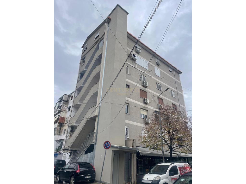 FOR RENT 3+1+2 APARTMENT FOR OFFICE OR RESIDENCE !!