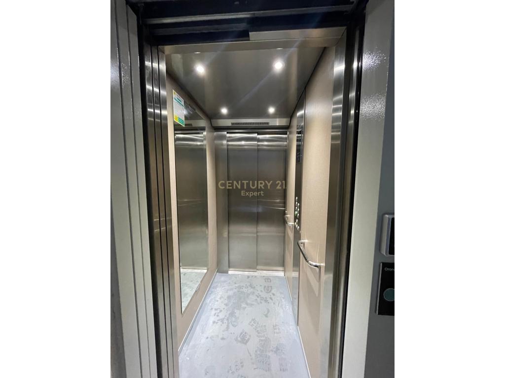 FOR RENT 3+1+2 APARTMENT FOR OFFICE OR RESIDENCE !!