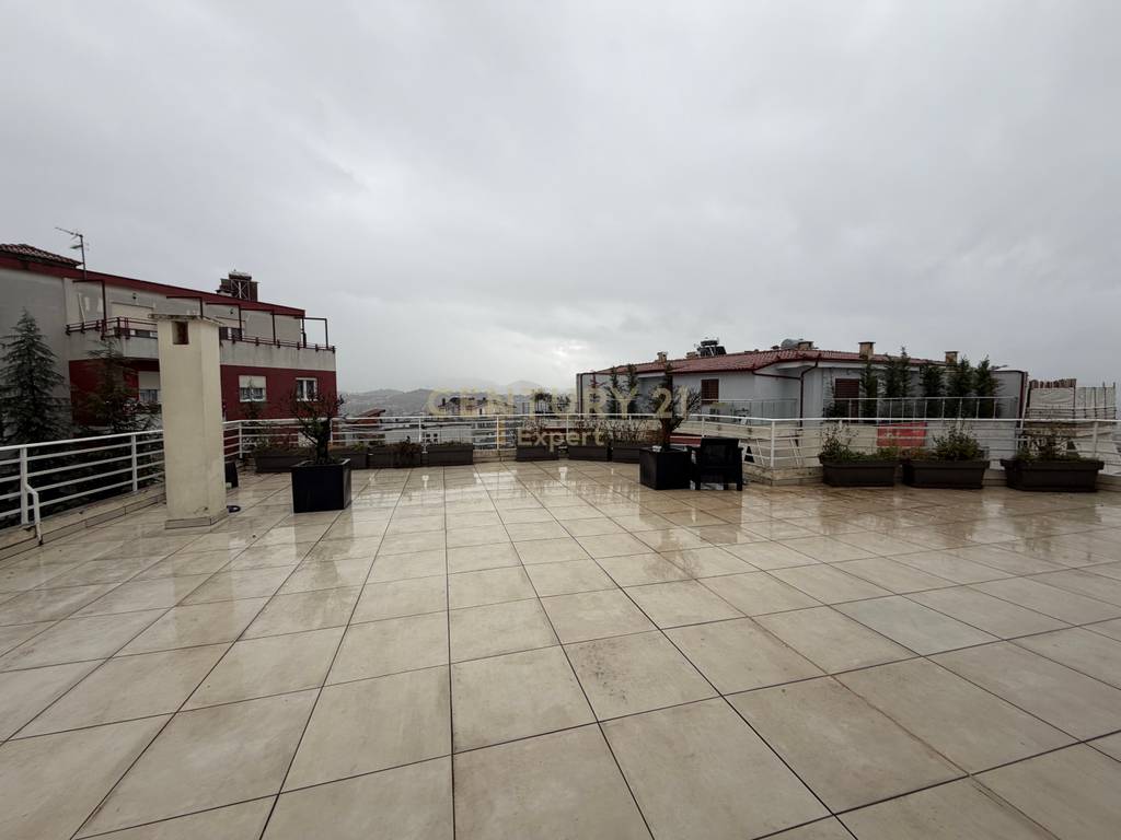 For rent, Apartment 3+1+2+2 Parking Spaces in Fresk!