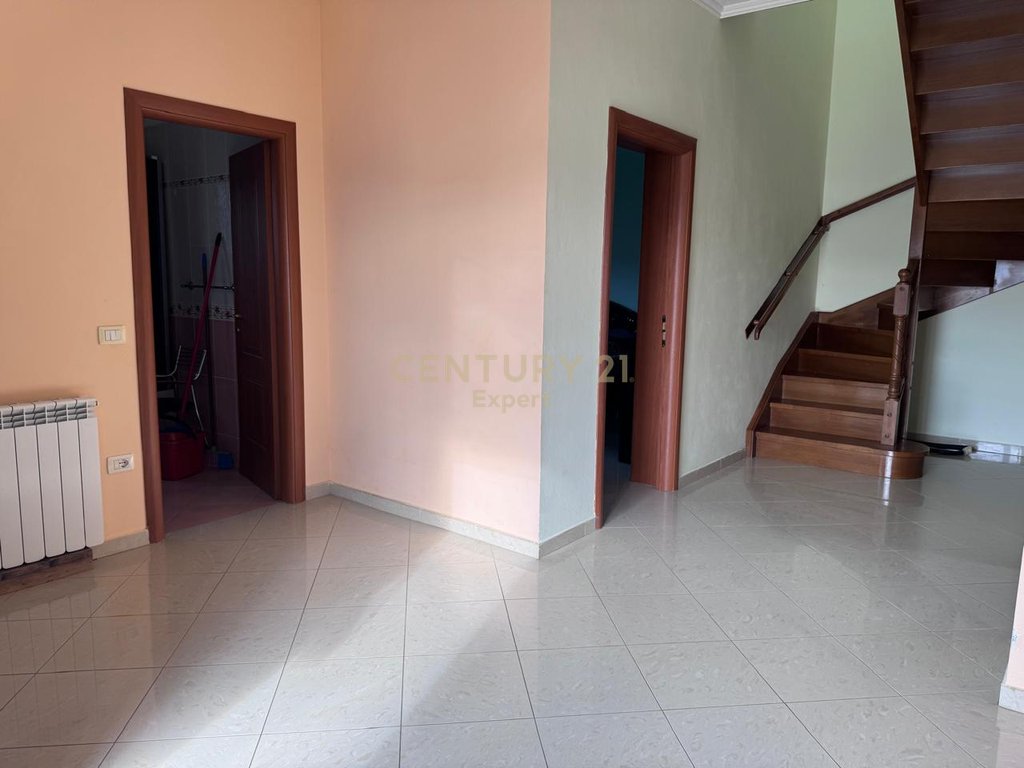 BUILDING FOR RENT IN SPITALLE!