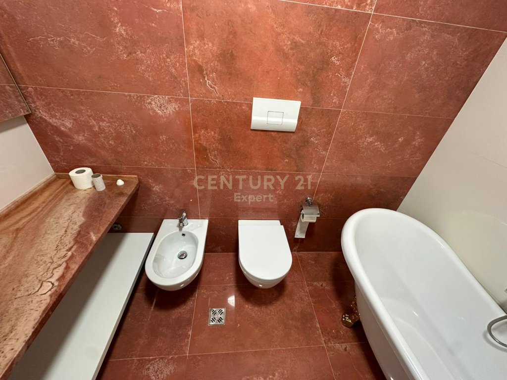 VILLA IN LONG HILL RESIDENCE FOR RENT