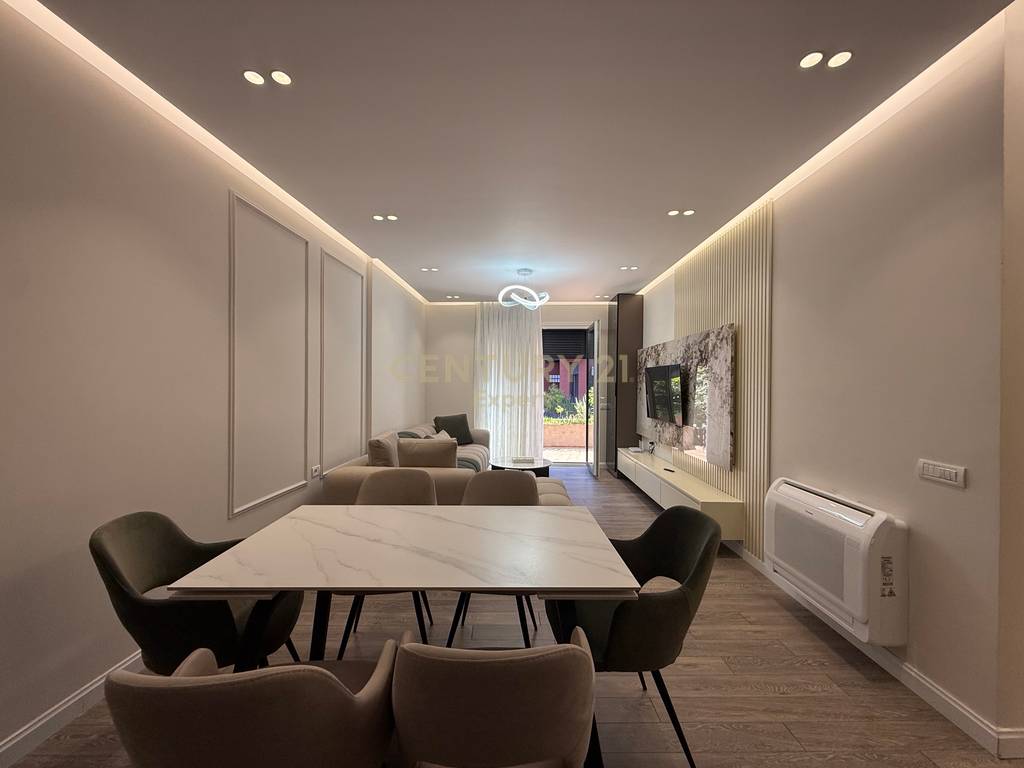 2+1 APARTMENT WITH PARKING SPACE FOR RENT IN ROSE GARDEN!