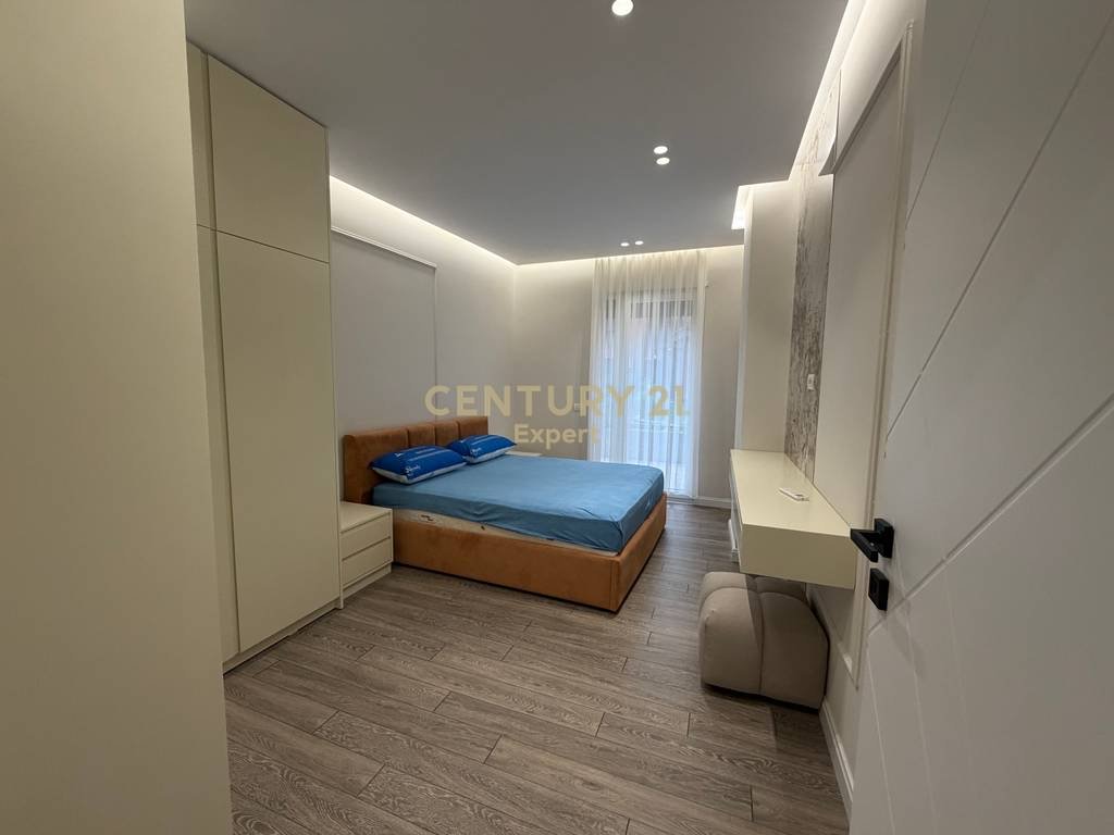 2+1 APARTMENT WITH PARKING SPACE FOR RENT IN ROSE GARDEN!