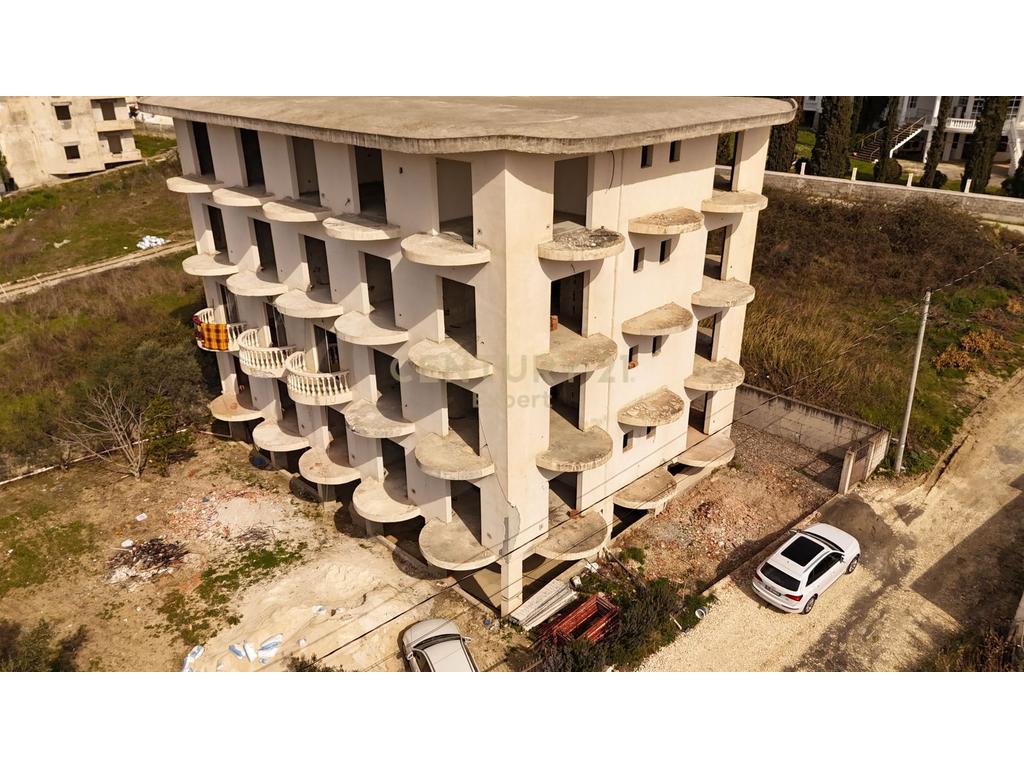 APARTMENT 1+1+PARKING SPACE FOR SALE IN GOLEM