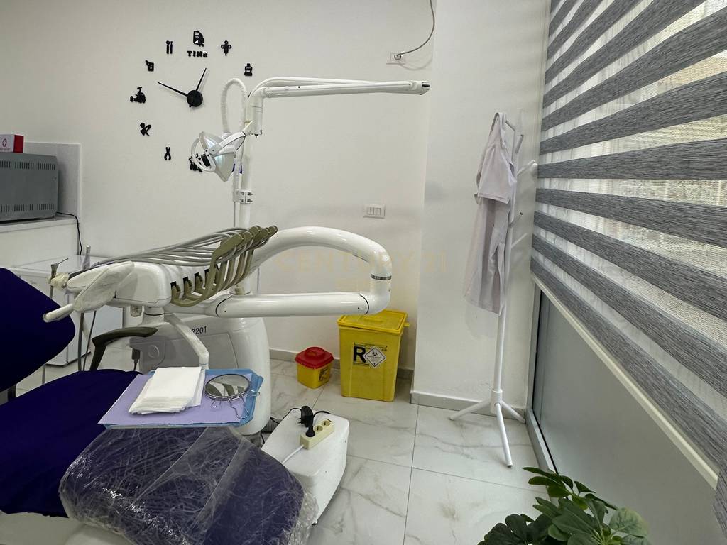 Shitet Klinike Dentare Astir