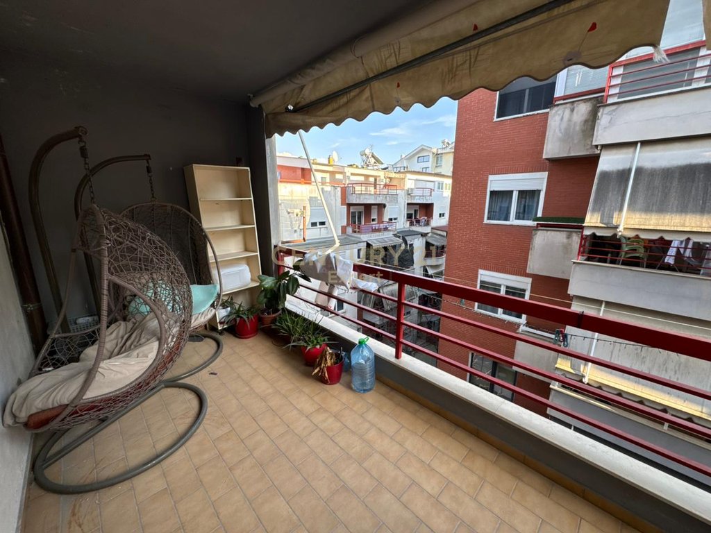 FOR SALE APARTMENT 2+1+WALK-IN CLOSET AT KOLOMBO 2 COMPLEX, DRY LAKE