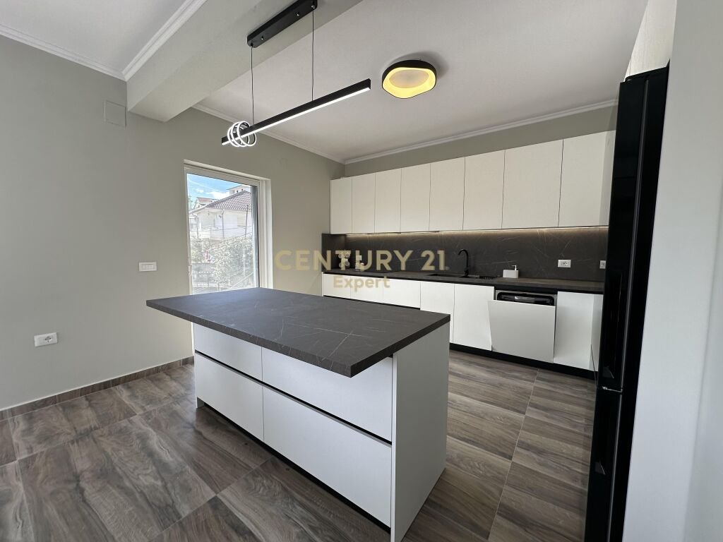 Apartment 3+1+2 + Parking Post for Rent in Sauk i Ri, Tirana (Villa Floor)