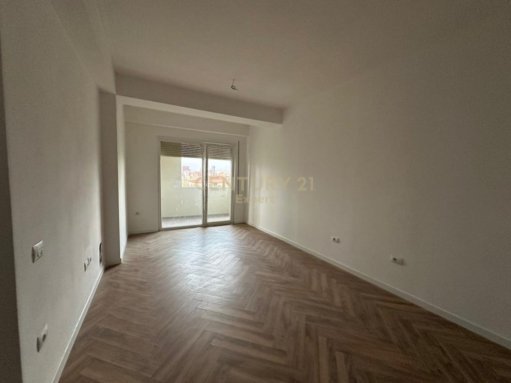 APARTMENT 1+1+PARKING SPACE FOR RENT AT GOLDEN PARK 3