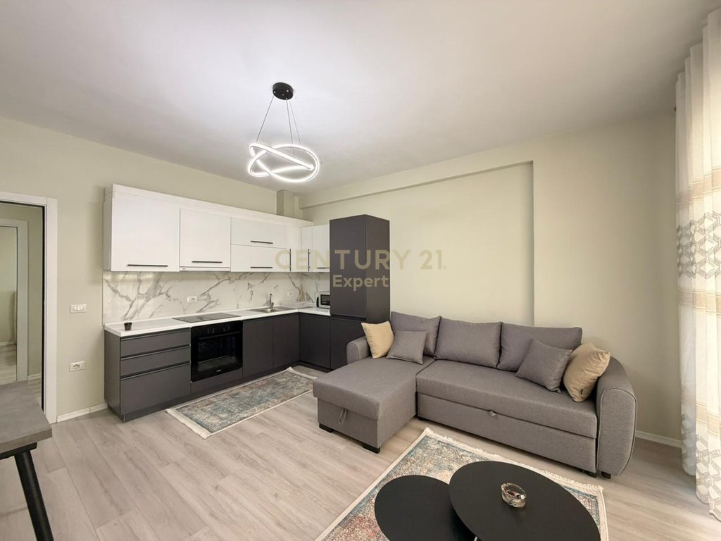 JAPIM APARTMENT 2+1+2 FOR RENT ON DURRES STREET!