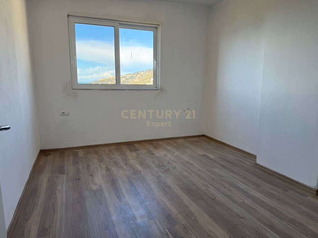SARANDË, WE ARE SELLING A 1+1 APARTMENT IN LIMIONI PORT