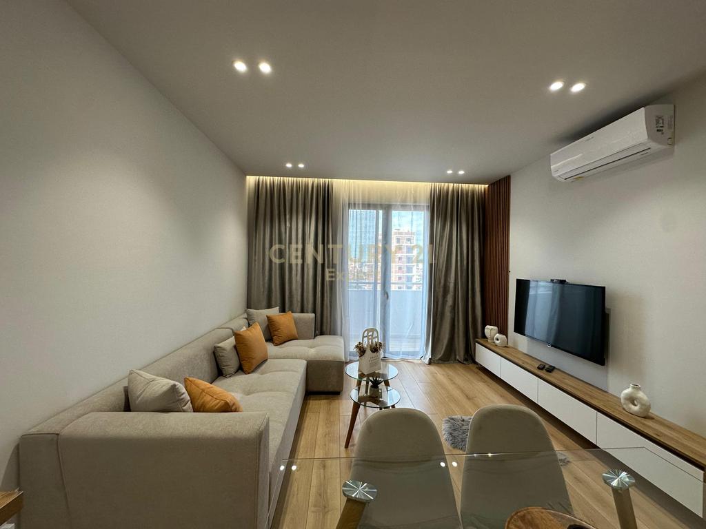 APARTMENT 2+1+2+PARKING NEAR SPAK