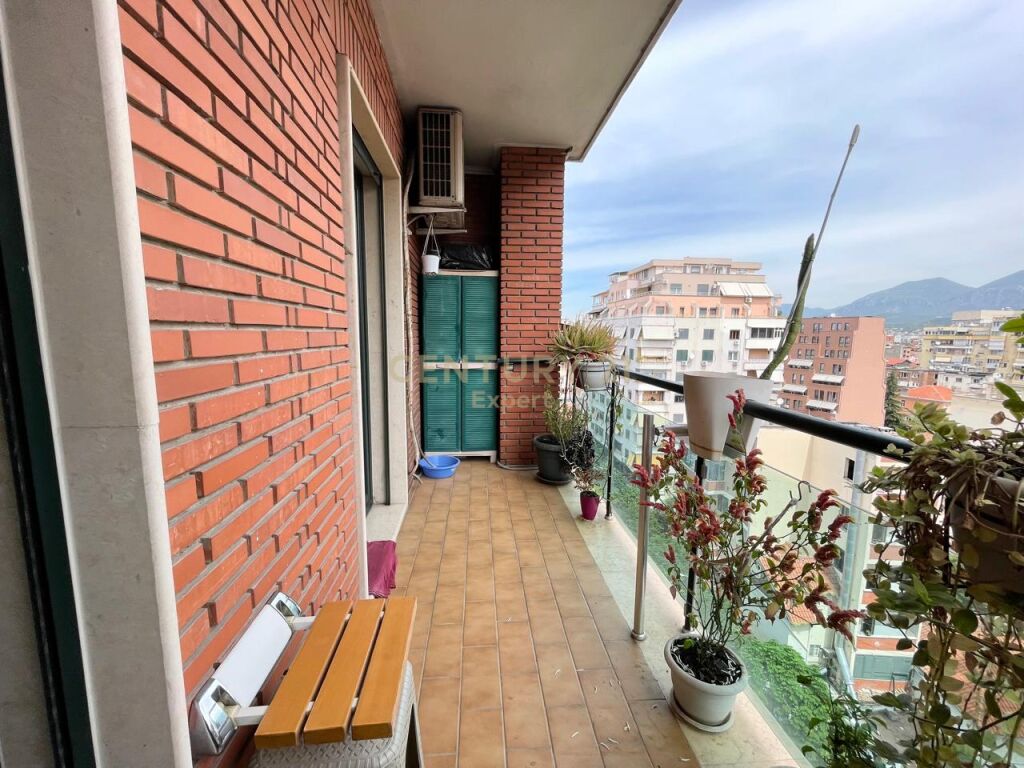 LUXURY APARTMENT 3+1+2 PARKING SPACE FOR RENT NEAR THE GALLERY!!