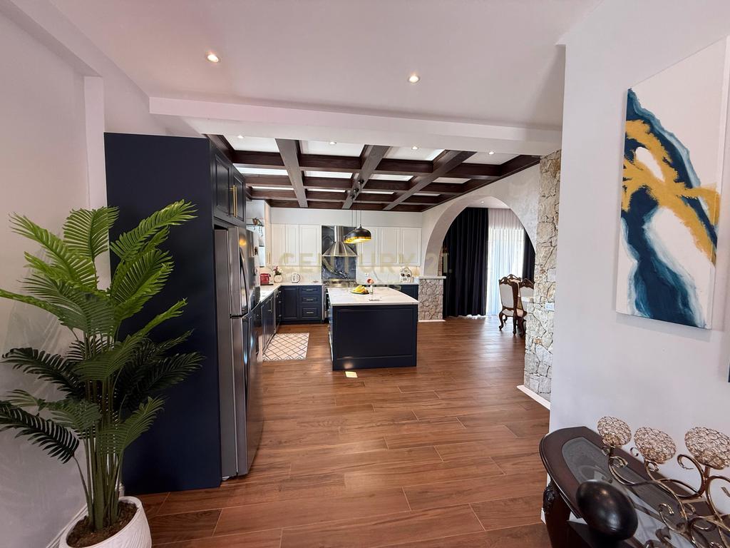 ELITE VILLA FOR SALE IN LINZ – DAJT!