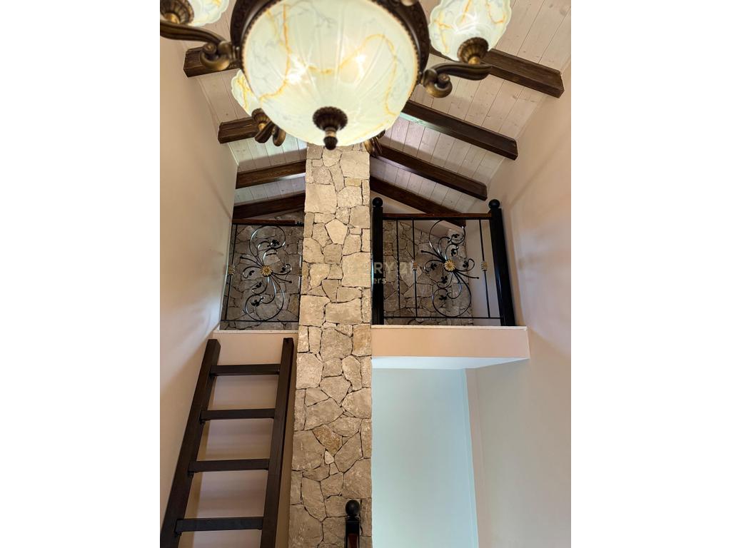 ELITE VILLA FOR SALE IN LINZ – DAJT!