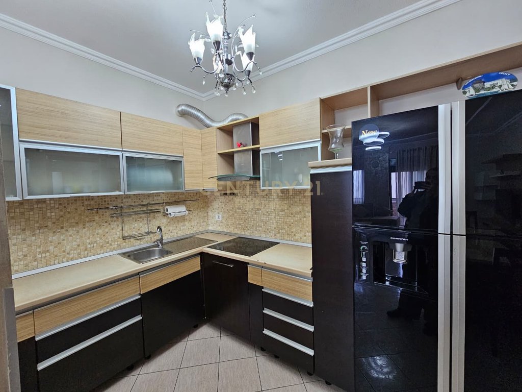APARTMENT 2+1 FOR RENT – GLOBE, Former Park TIRANA