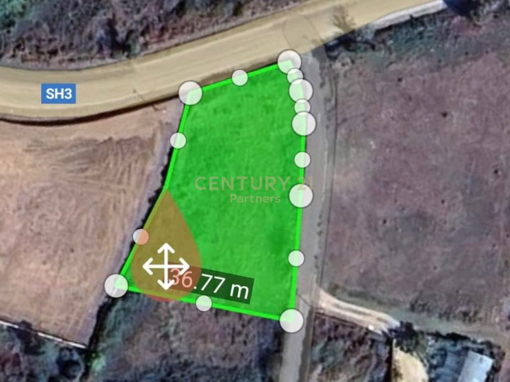 LAND FOR SALE 1350 M² IN BËRZHITË WITH SUPER ACCESS