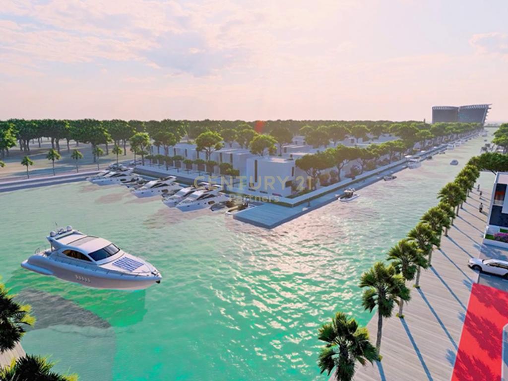 VILLA WITH YARD, IN THE "TURQUOISE MARINA" COMPLEX!