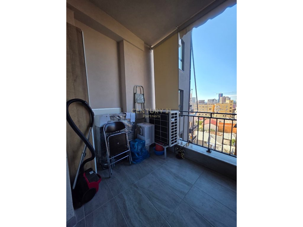 SHESIM APARTMENT 2+1+2 & PARKING SPACE NEAR NEW MARKET