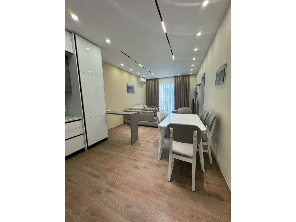 FOR RENT 2+1 APARTMENT + PARKING SPACE KODRA E DIELLI!