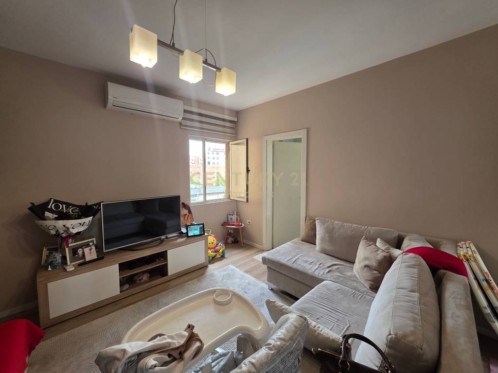 2+1 Apartment For Sale in Irfan Tomini, Tirana