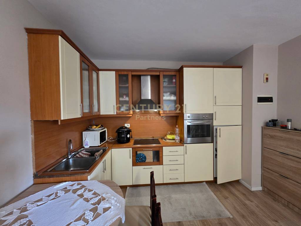 2+1 Apartment For Sale in Irfan Tomini, Tirana