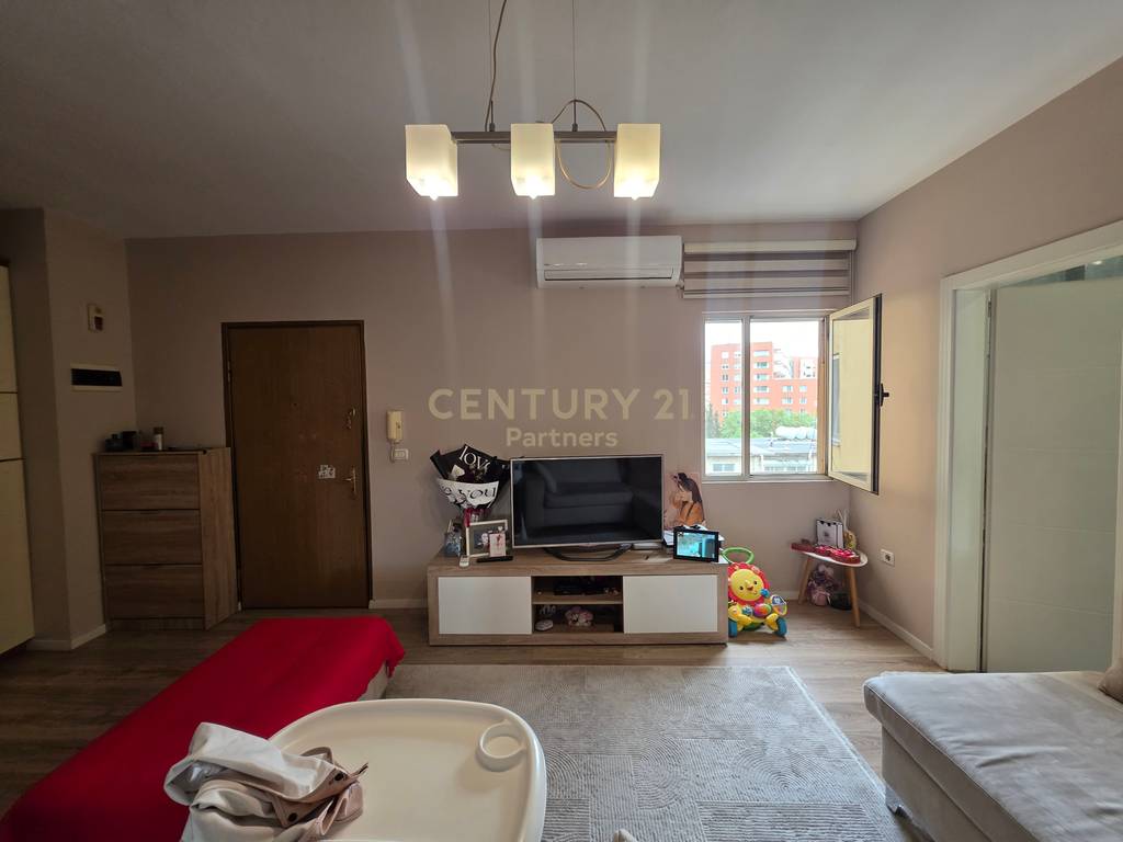 2+1 Apartment For Sale in Irfan Tomini, Tirana