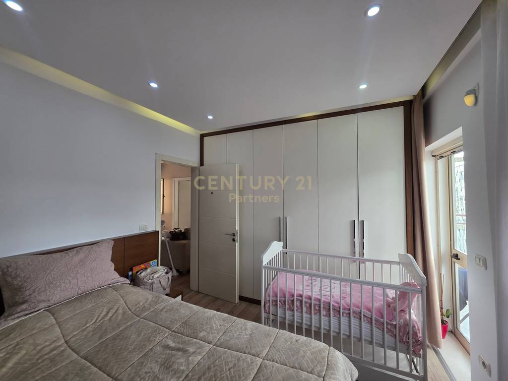 2+1 Apartment For Sale in Irfan Tomini, Tirana