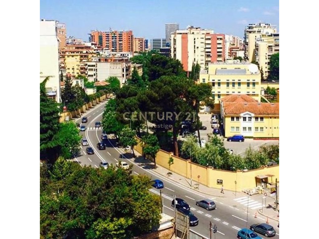 COMMERCIAL SPACE WITH STREET WATER FOR SALE, ELBASAN STREET, TIRANA!