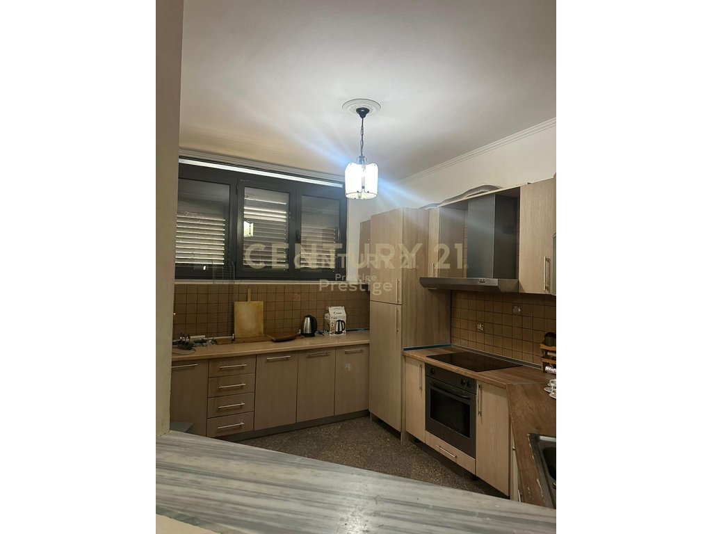 HOUSE FOR RENT FOR OFFICE OR RESIDENCE, NEAR THE ECONOMIC FACULTY, TIRANA!