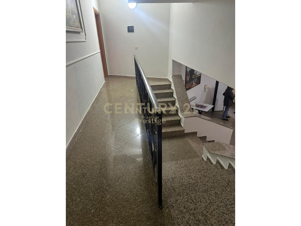 HOUSE FOR RENT FOR OFFICE OR RESIDENCE, NEAR THE ECONOMIC FACULTY, TIRANA!