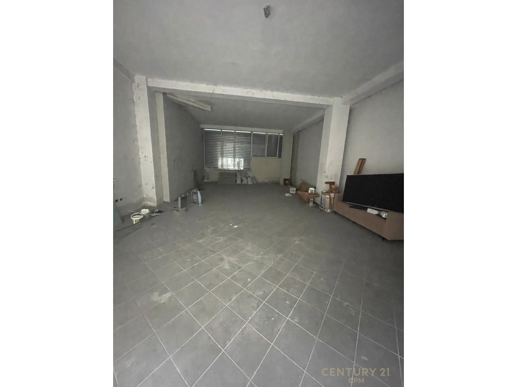 Dyqan në Fresku, Tirana - 180000€ | 100 m²