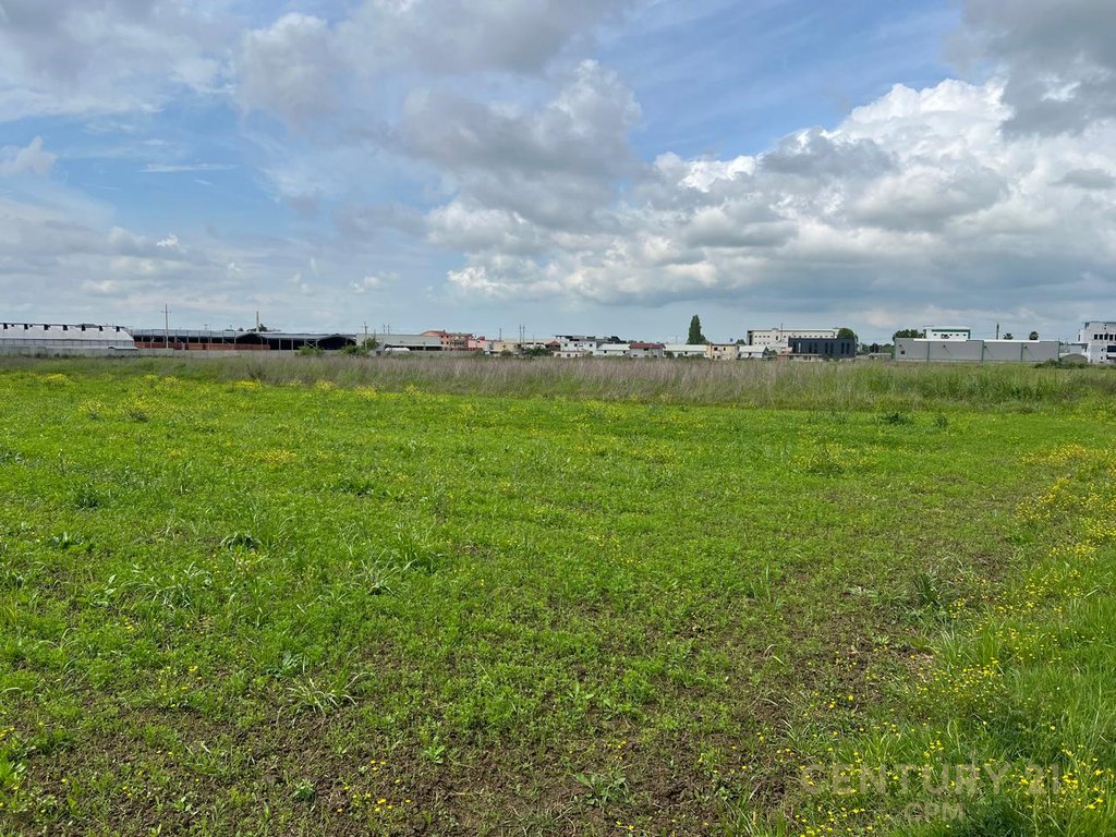 Land for Sale in Maminas!