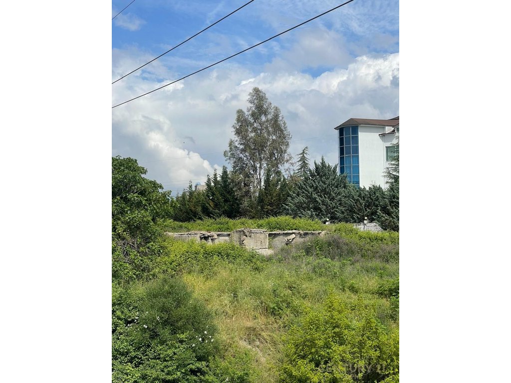Land for sale in Vaqarr, 1000m2!