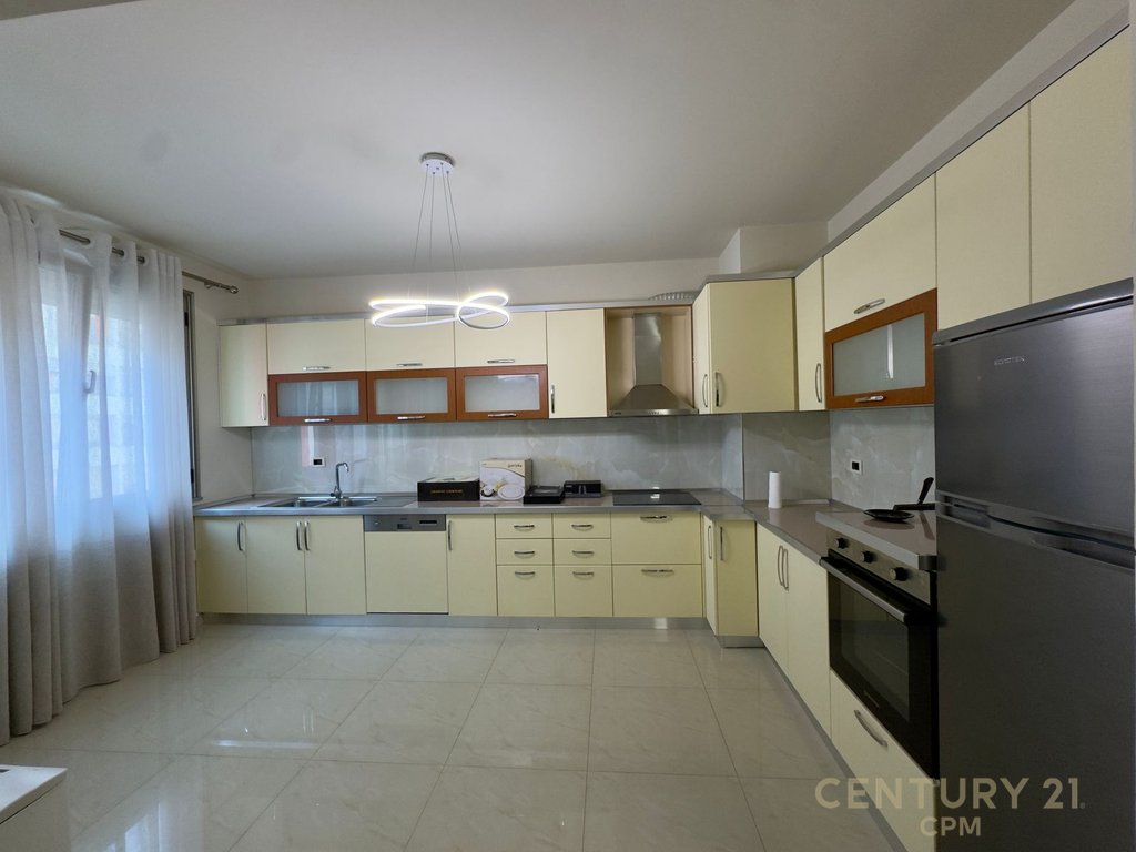APARTMENT 3+1+PARKING FOR RENT AT THE "NOBIS" COMPLEX, TIRANA LAKE!