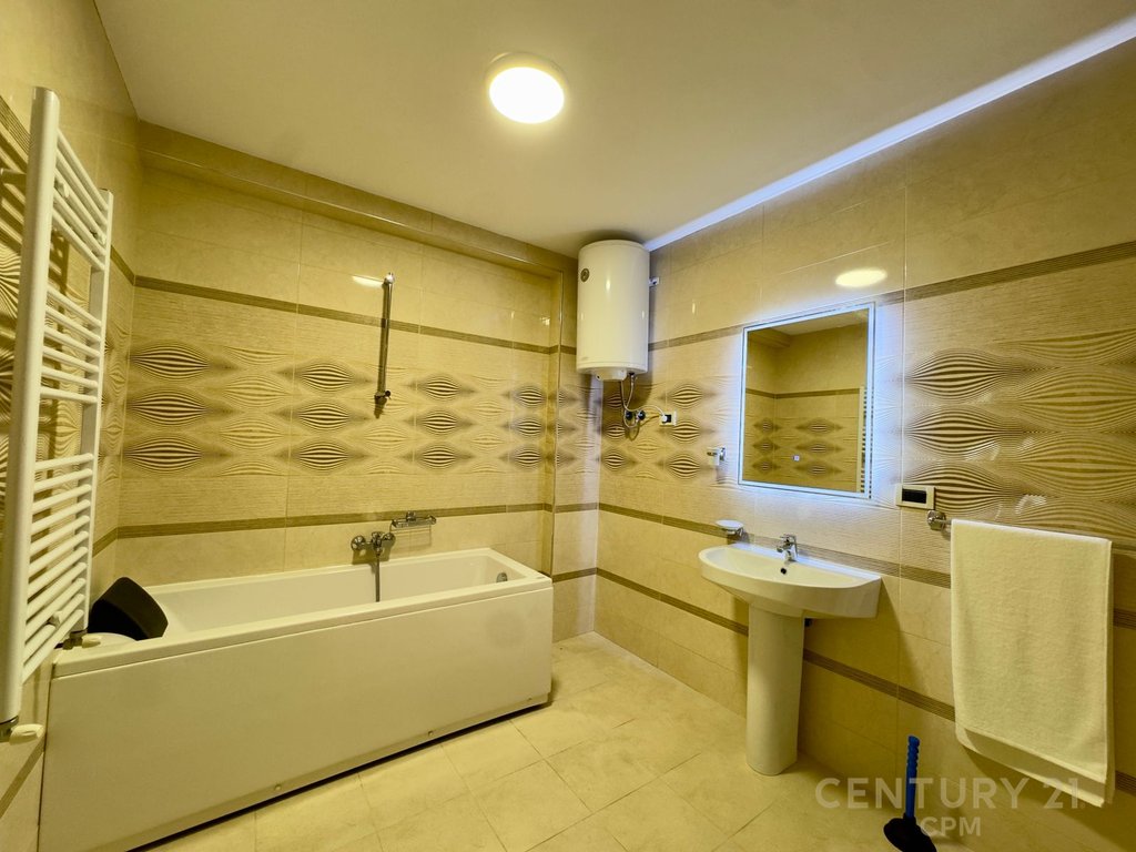 APARTMENT 3+1+PARKING FOR RENT AT THE "NOBIS" COMPLEX, TIRANA LAKE!