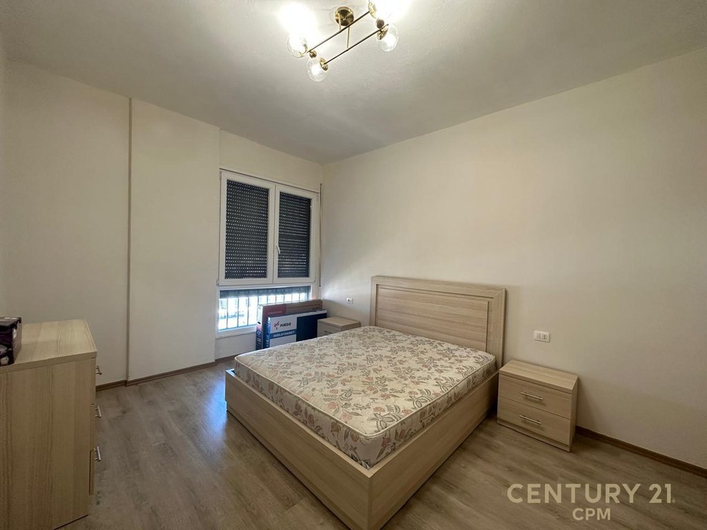 1+1 Apartment for Rent on 5 Maji Street, Tirana