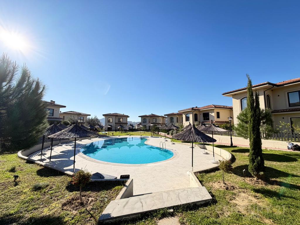 Modern villas for rent at Tuscany residence