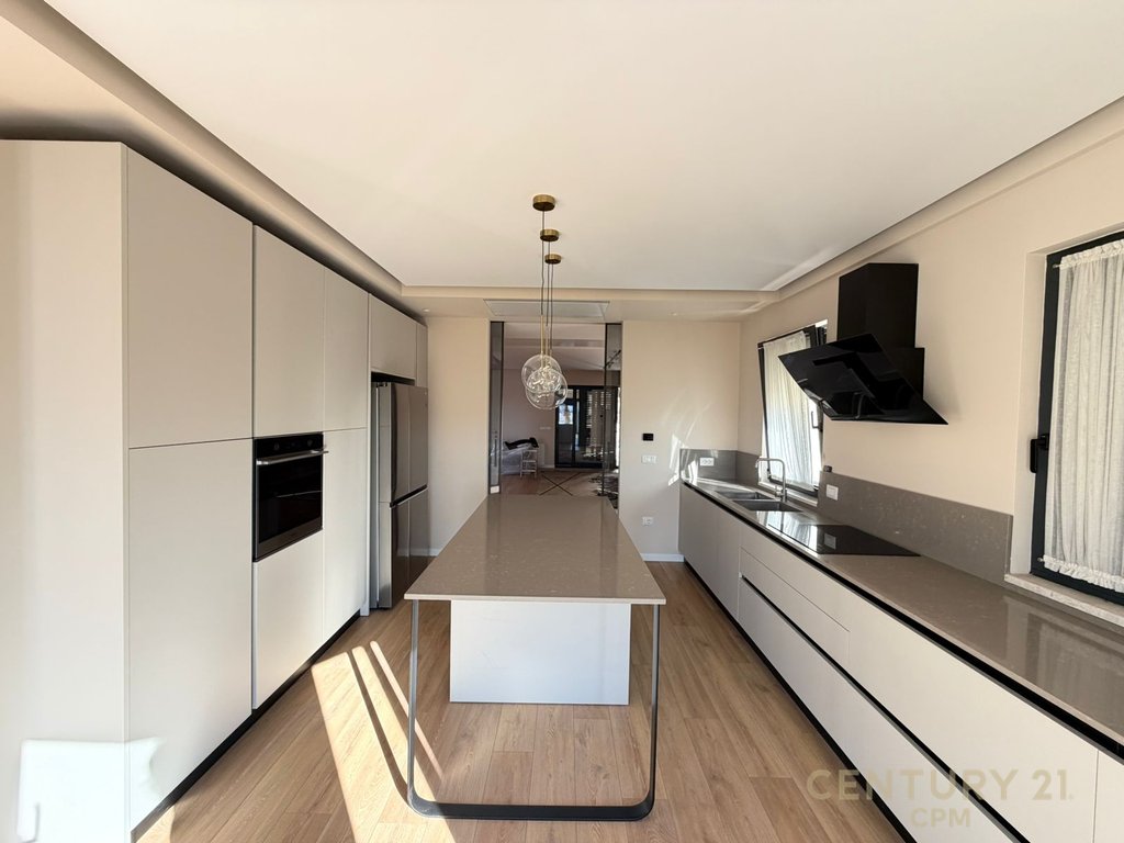 Modern villas for rent at Tuscany residence