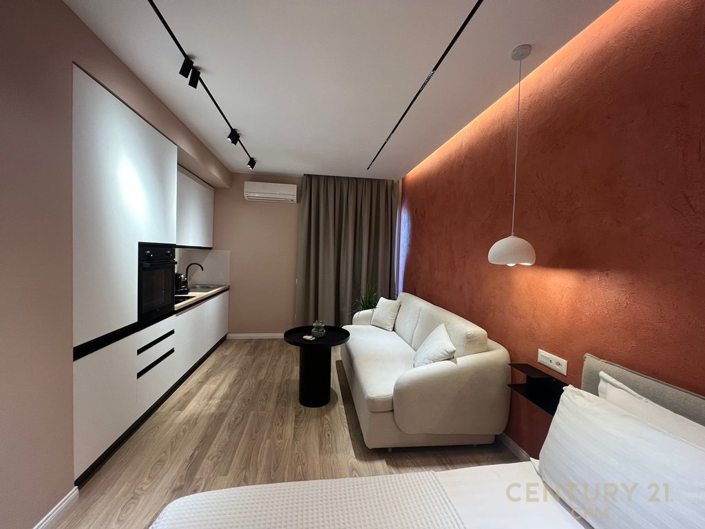 Studio Apartment for rent in the Center, beginning of Kavaja street!